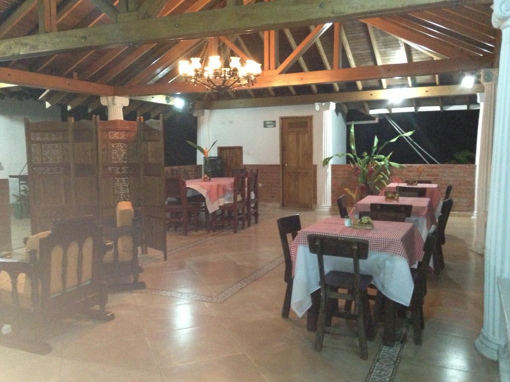 Hotel La Coqueta Montenegro Bagian luar foto